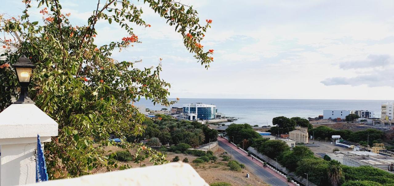 Kelly Guest House Praia Ngoại thất bức ảnh