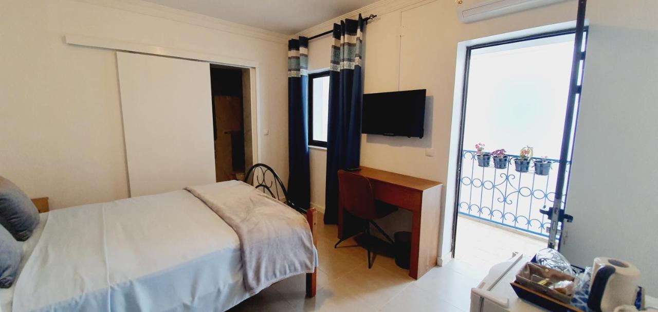 Kelly Guest House Praia Ngoại thất bức ảnh