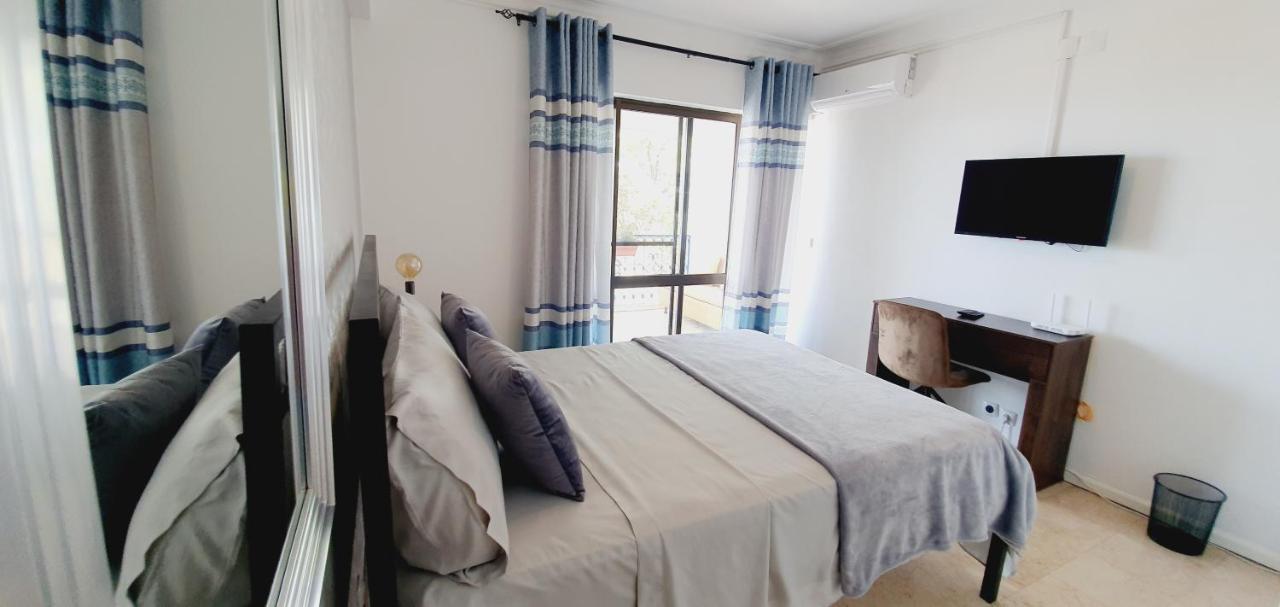 Kelly Guest House Praia Ngoại thất bức ảnh