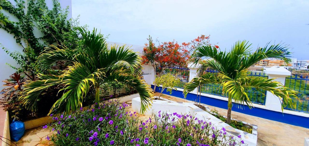 Kelly Guest House Praia Ngoại thất bức ảnh